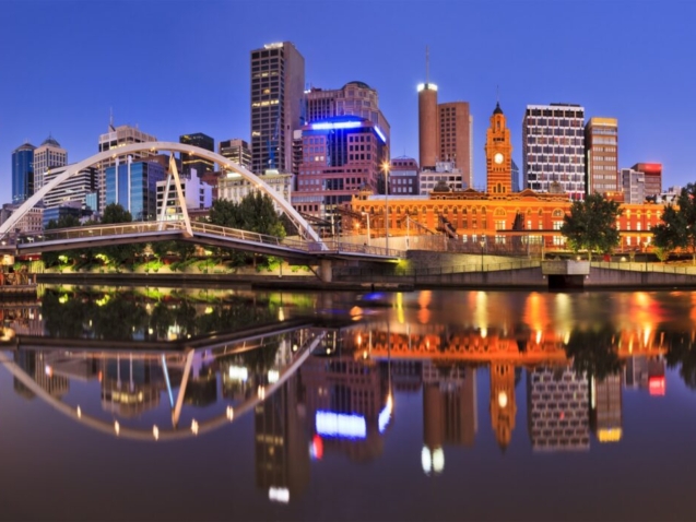 Melbourne,Cbd,Cityline,At,Sunrise,Reflecting,Bright,City,Illumination,Lights
